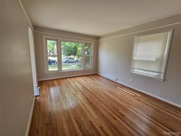 Redford Twp, MI 48239,9311 Dixie