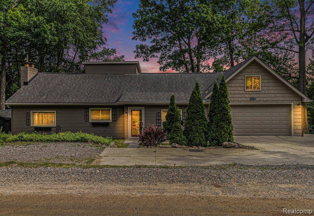 Lake Orion Vlg, MI 48362,1030 Forest Lake Boulevard