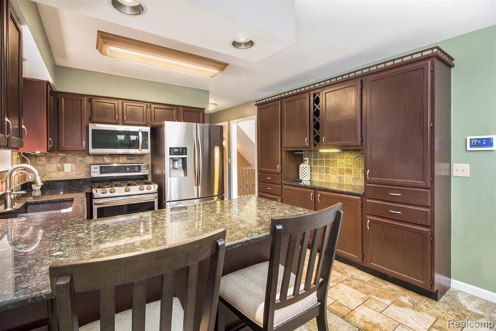 Northfield Twp, MI 48189,418 N Pointe Drive