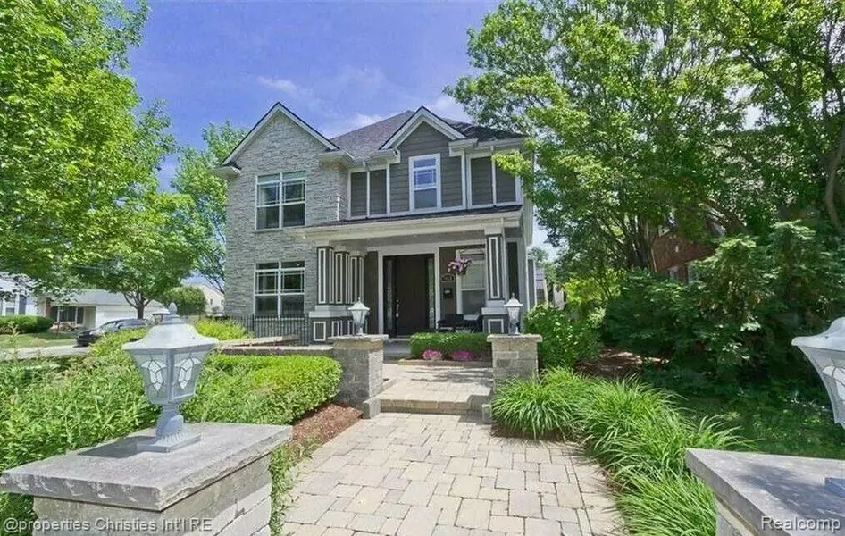1419 HENRIETTA Street, Birmingham, MI 48009