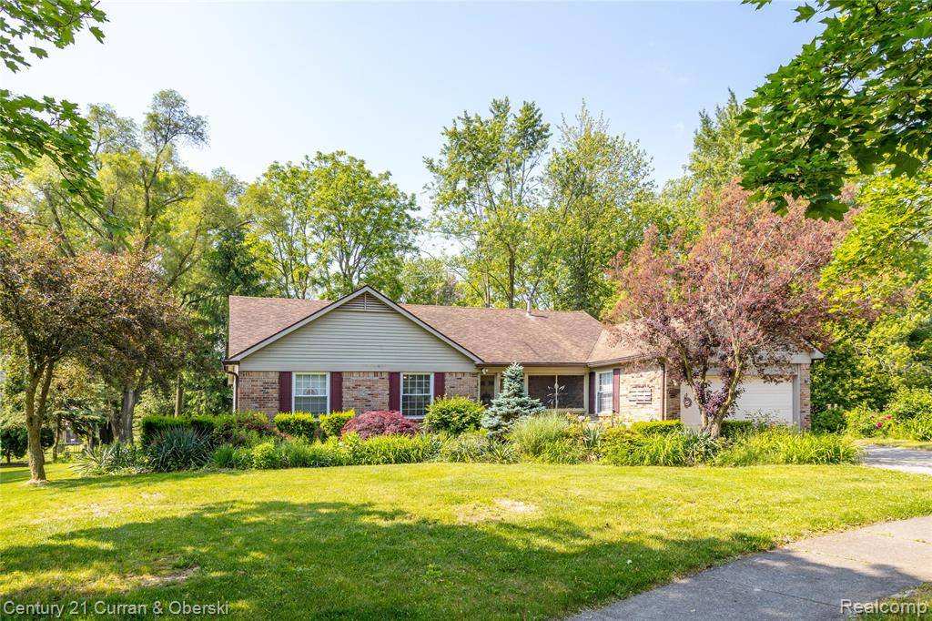 44855 Yorkshire Drive, Novi, MI 48375