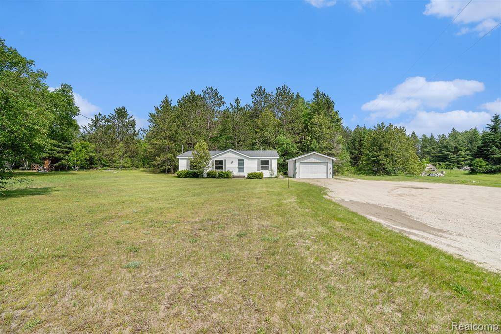 12342 N Mackinaw Highway, Mackinaw Twp, MI 49718