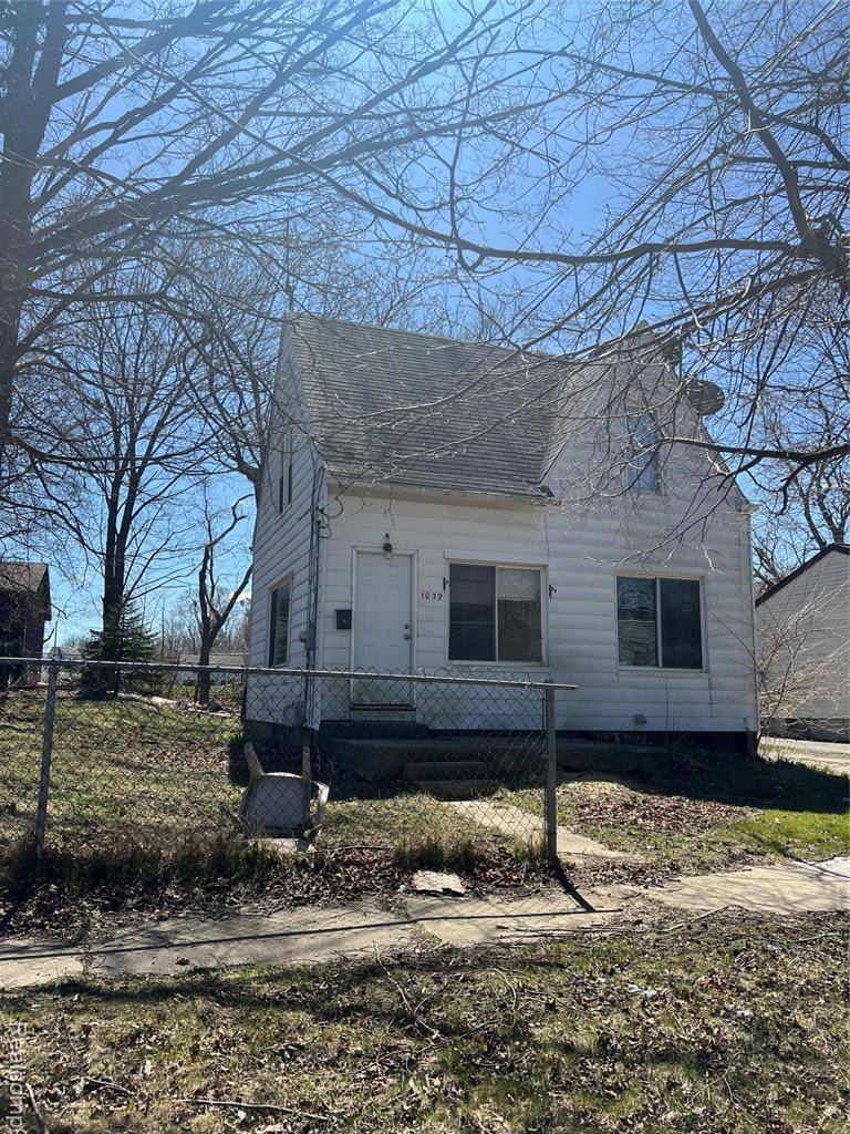 1039 Markham Street, Flint, MI 48507