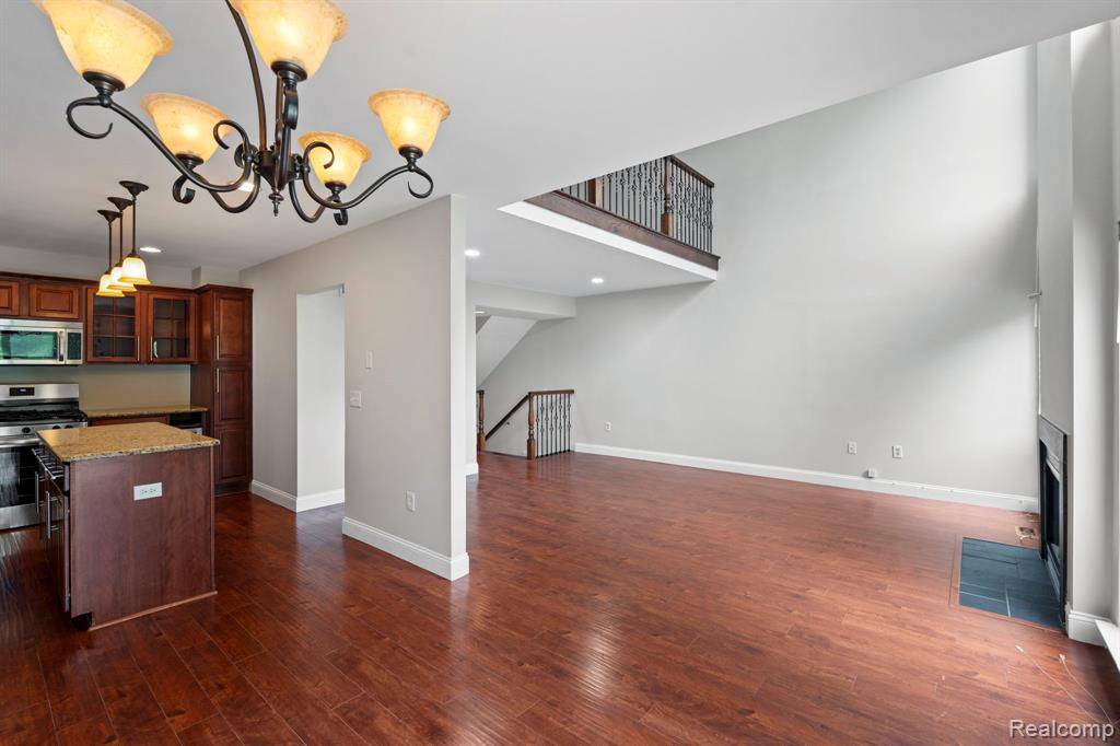 Rochester Hills, MI 48307,740 Eastbridge Court