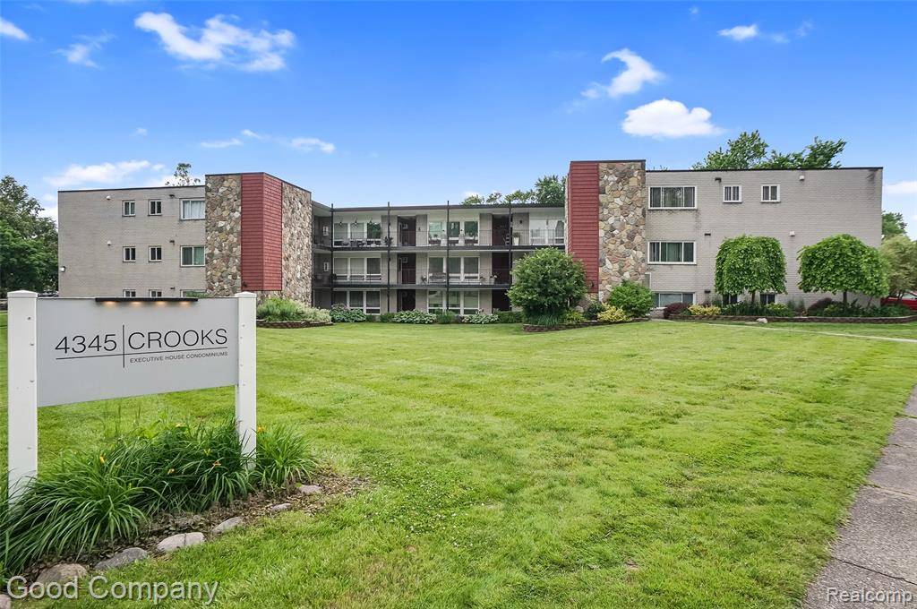Royal Oak, MI 48073,4345 Crooks Road 24