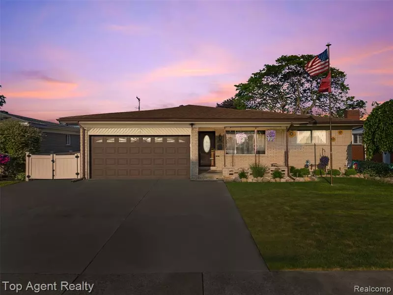 30922 Roselawn Drive, Warren, MI 48088
