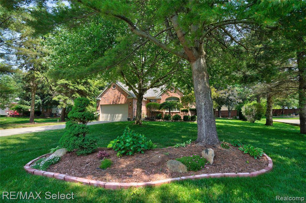 Fenton, MI 48430,16483 Dawnlight Drive