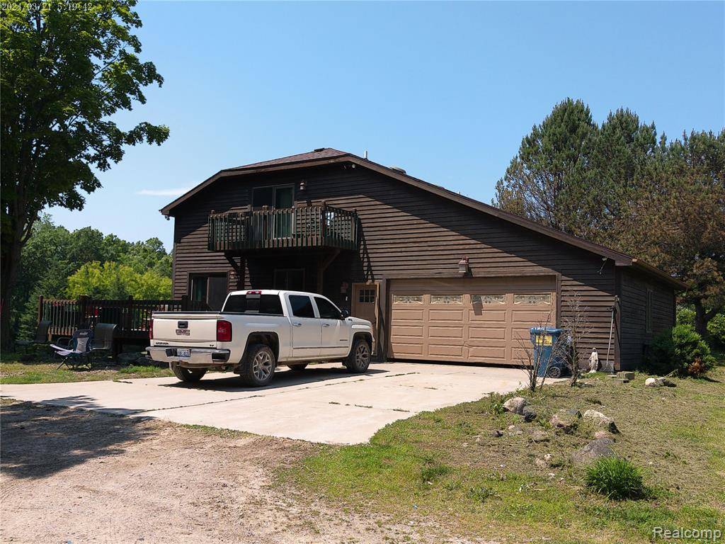 Fenton, MI 48430,6140 McGuire Road