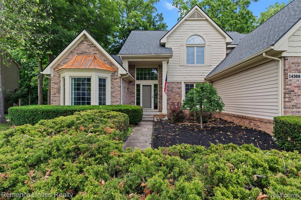 South Lyon, MI 48178,54366 Royal Troon Drive