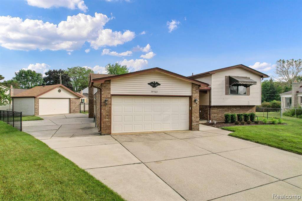 Sterling Heights, MI 48313,39502 Salvatore Drive
