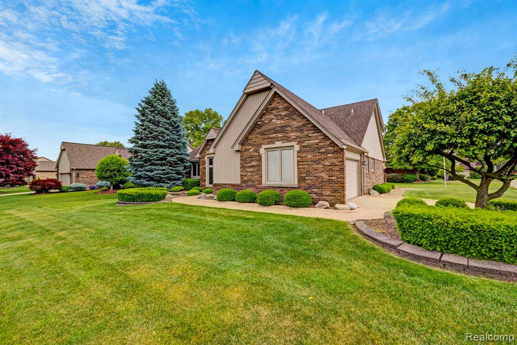 Clinton Twp, MI 48038,43760 Boulder Drive