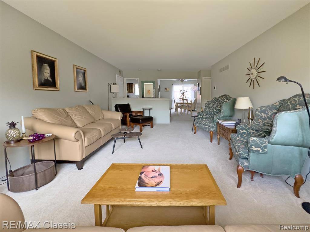 Bloomfield Hills, MI 48304,1753 Huntingwood Lane D