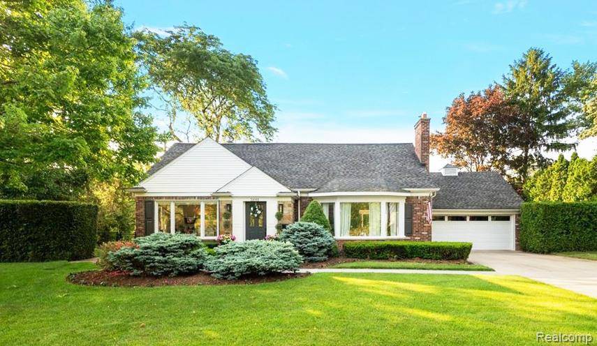 32055 Beverly Court, Beverly Hills Vlg, MI 48025