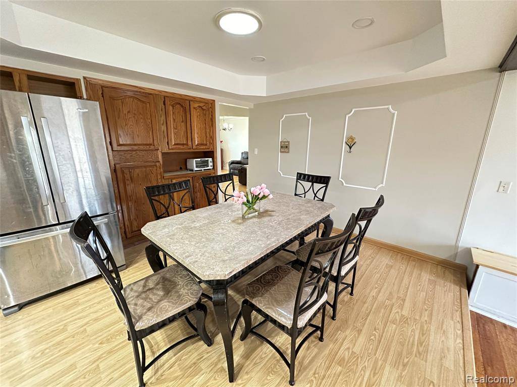 Troy, MI 48083,2759 SARATOGA Drive