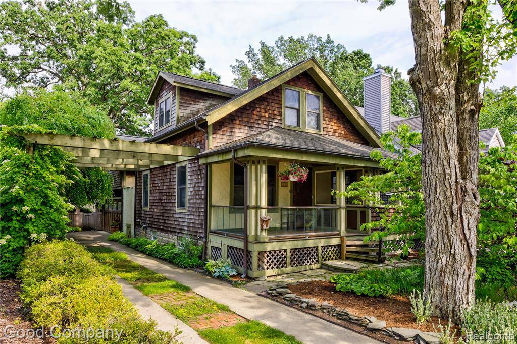 2812 Robina Avenue, Berkley, MI 48072
