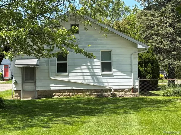 Oxford Vlg, MI 48371,28 Lincoln Street