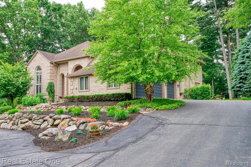 Genoa Twp, MI 48116,5258 Hidden Pines Drive