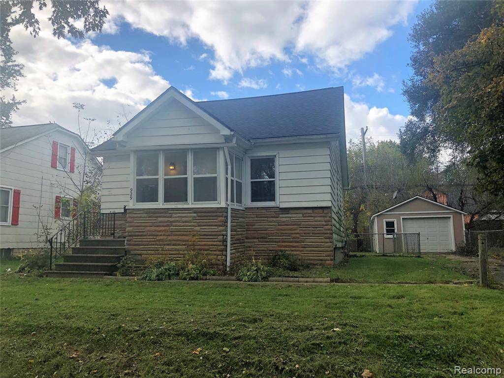 929 Kettering Avenue, Pontiac, MI 48340