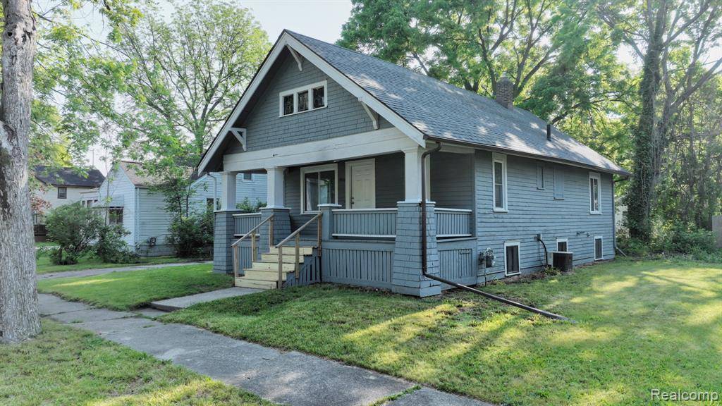 1906 N Charles Street, Saginaw, MI 48602