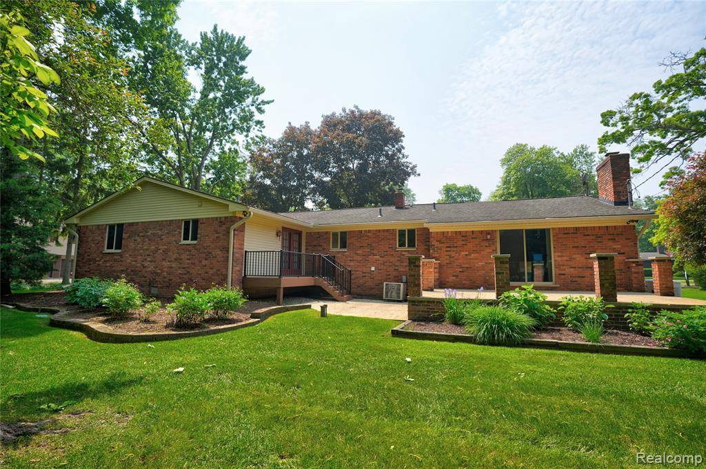 Independence Twp, MI 48346,5614 Warbler Drive