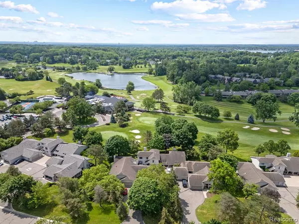 1795 Golf Ridge Drive, Bloomfield Hills, MI 48302