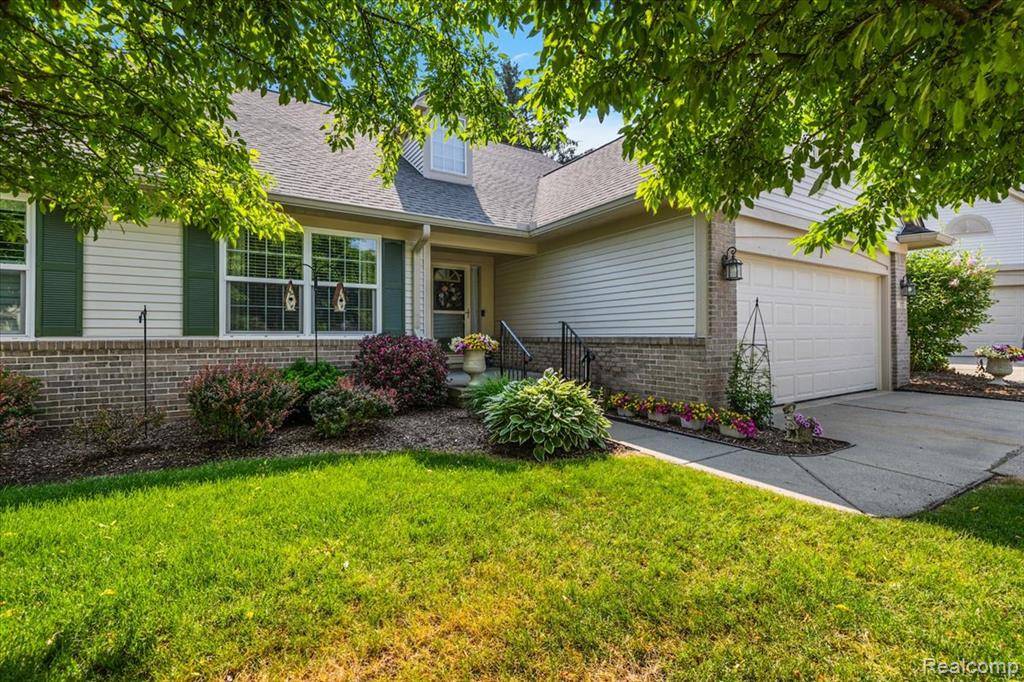 Lake Orion Vlg, MI 48360,372 Four Seasons Drive