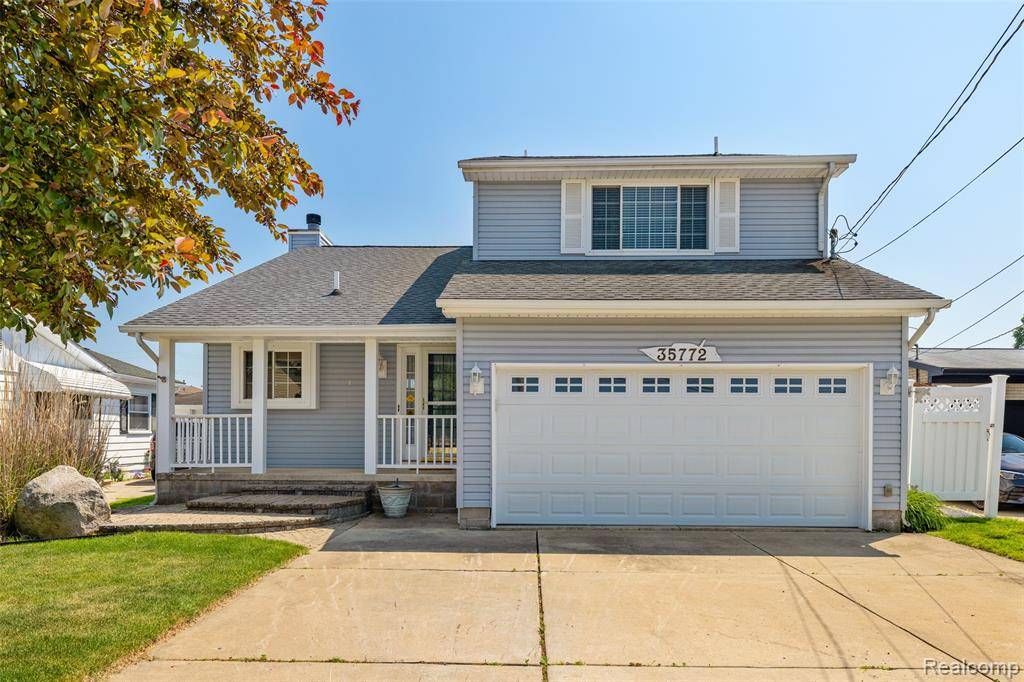 35772 Bal Clair Street, New Baltimore, MI 48047