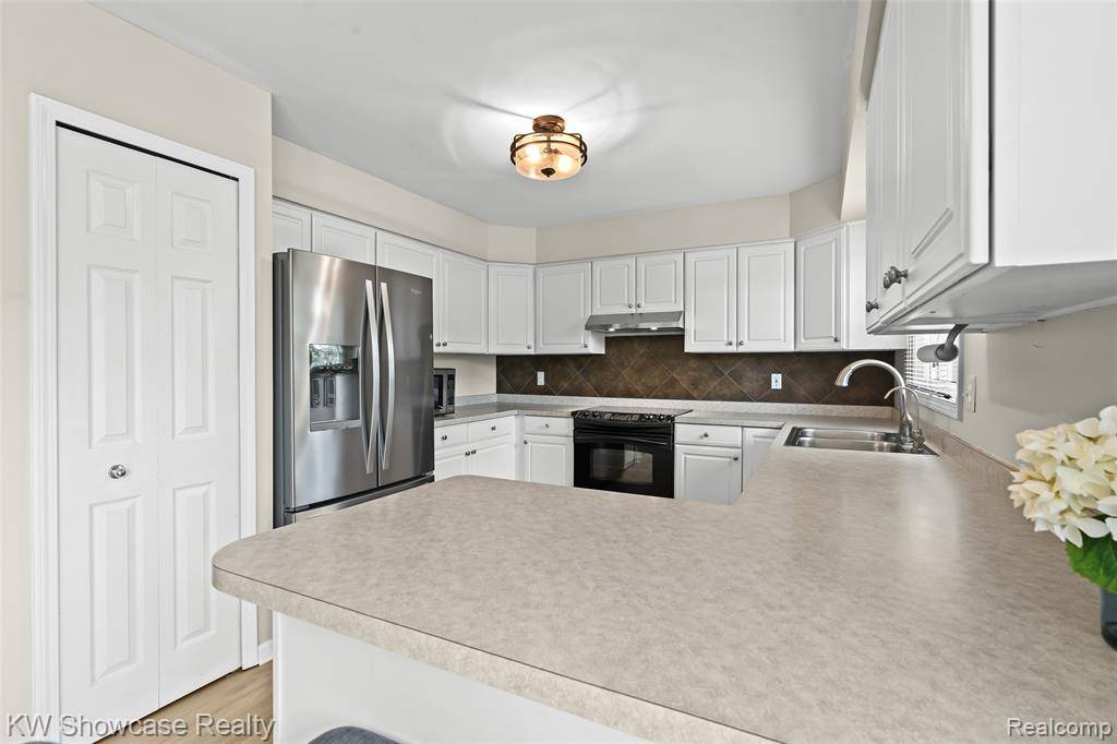 Highland Twp, MI 48357,2876 Bay Vista Drive