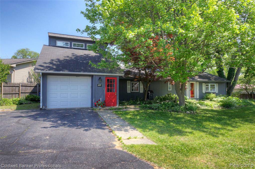 290 Florawood Boulevard, Waterford Twp, MI 48327