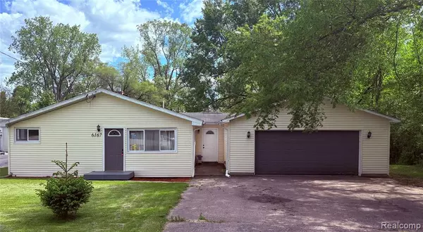 Flushing, MI 48433,6167 Sonny Avenue