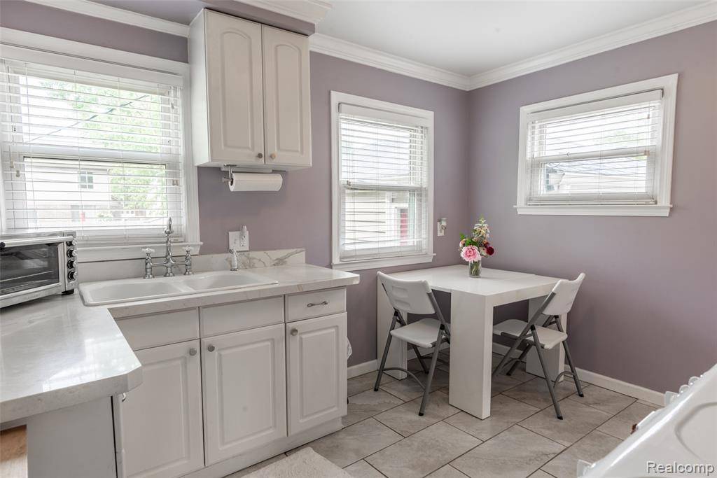 St. Clair Shores, MI 48080,21825 Pleasant Street