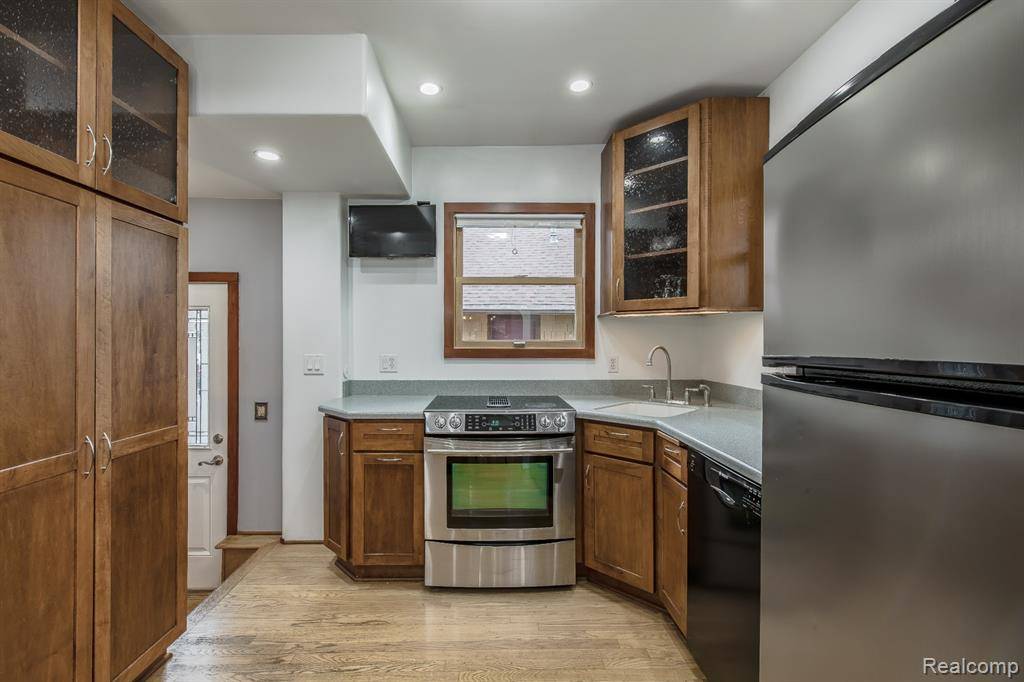 Orion Twp, MI 48362,284 W Clarkston Road