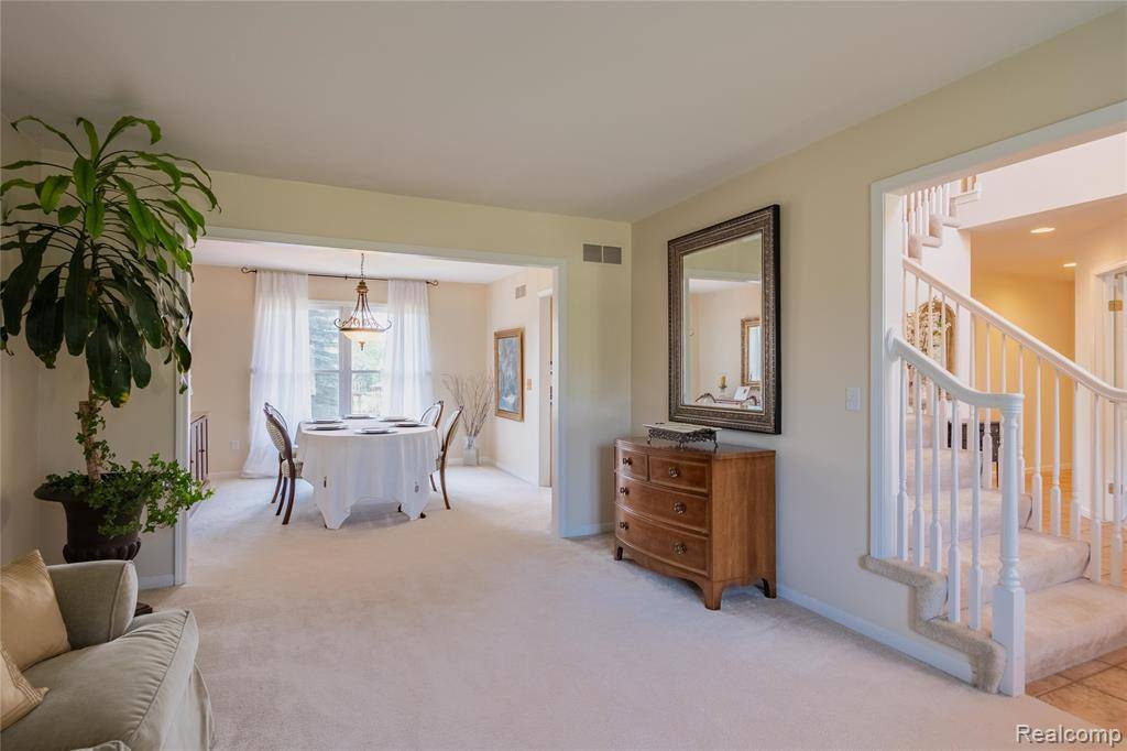 Plymouth, MI 48170,48671 Timber Crest Court