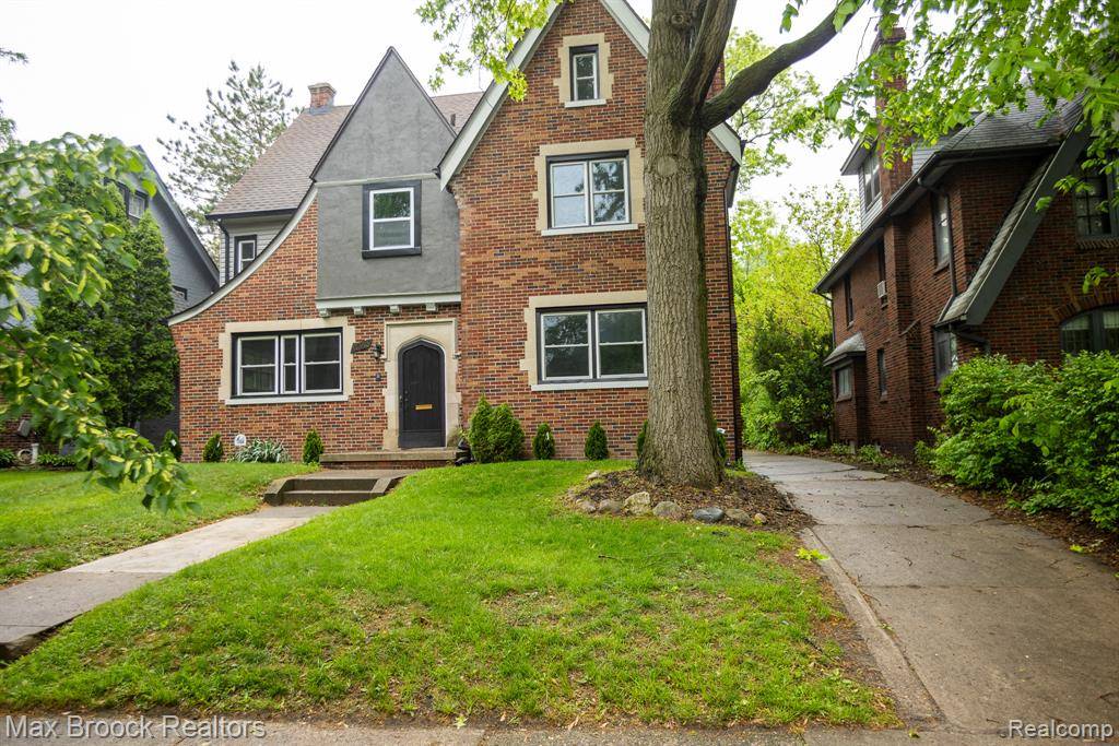 17352 Parkside Street, Detroit, MI 48221