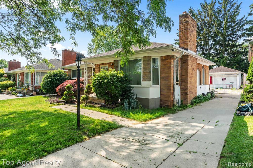Eastpointe, MI 48021,17090 Collinson Avenue