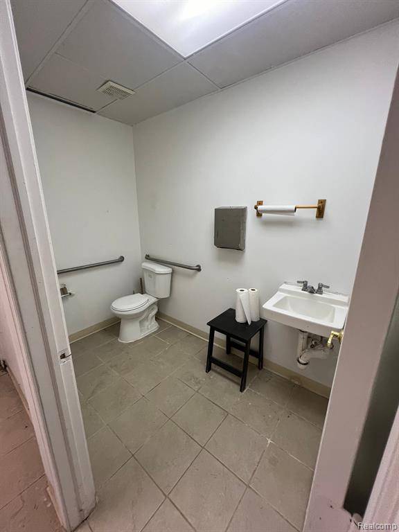 Flint, MI 48503,810 S DORT