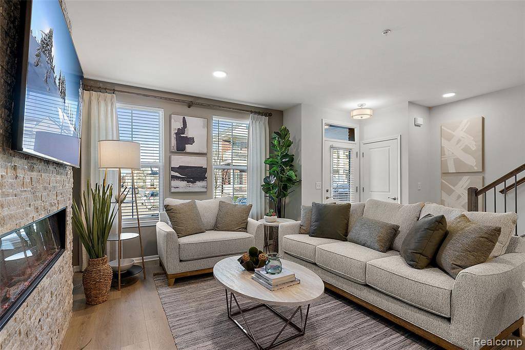 Auburn Hills, MI 48326,164 Jotham Avenue