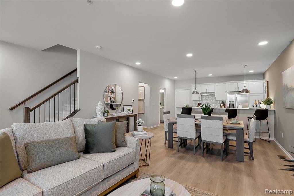 Auburn Hills, MI 48326,164 Jotham Avenue