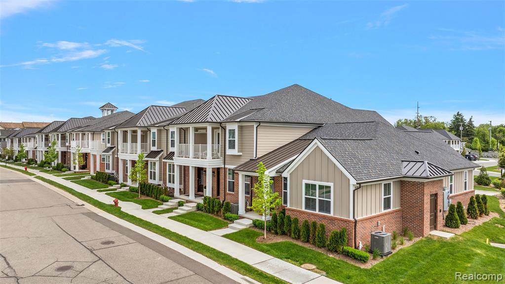 164 Jotham Avenue, Auburn Hills, MI 48326