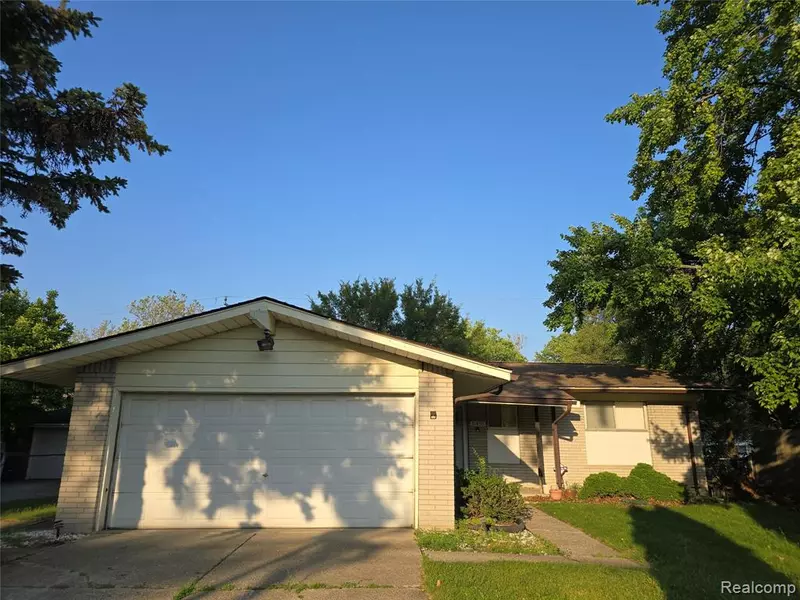 21450 Evergreen Road, Southfield, MI 48075