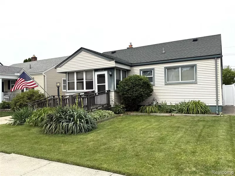 17810 Brinson Street, Riverview, MI 48193