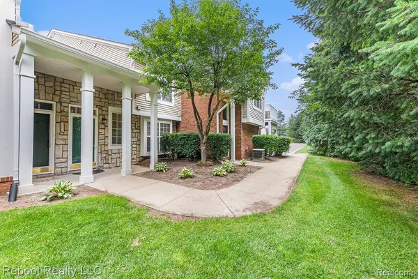 Shelby Twp, MI 48316,6548 Shetland Court