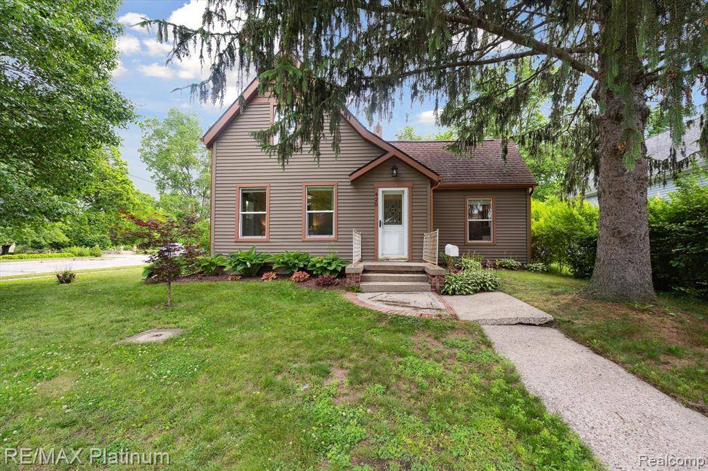 420 Wetmore Street, Howell, MI 48843