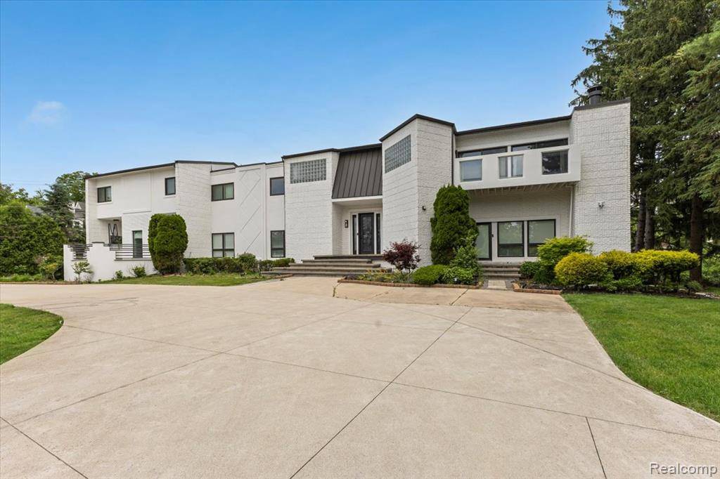West Bloomfield Twp, MI 48323,3440 Lone Pine Road
