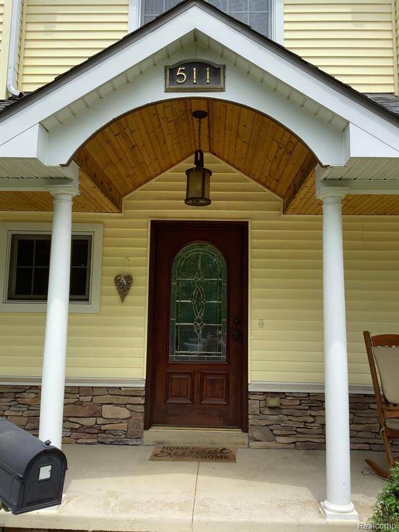 511 BASELINE Road, Northville, MI 48167