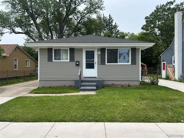 8112 Republic Avenue, Warren, MI 48089