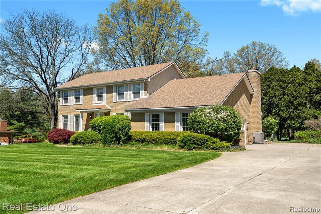 Milford Twp, MI 48381,1945 Bamby Lane