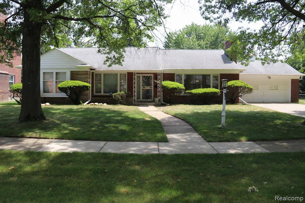 18147 Melrose Avenue, Southfield, MI 48075