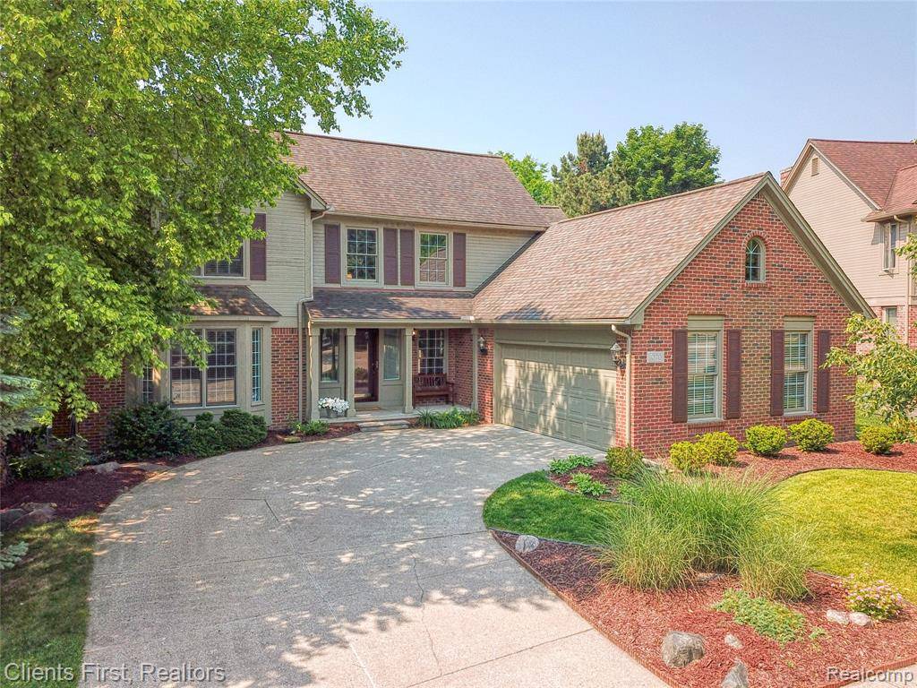 Rochester, MI 48307,1070 Pointe Place Court