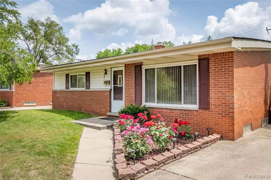 8311 Gulley Street, Taylor, MI 48180